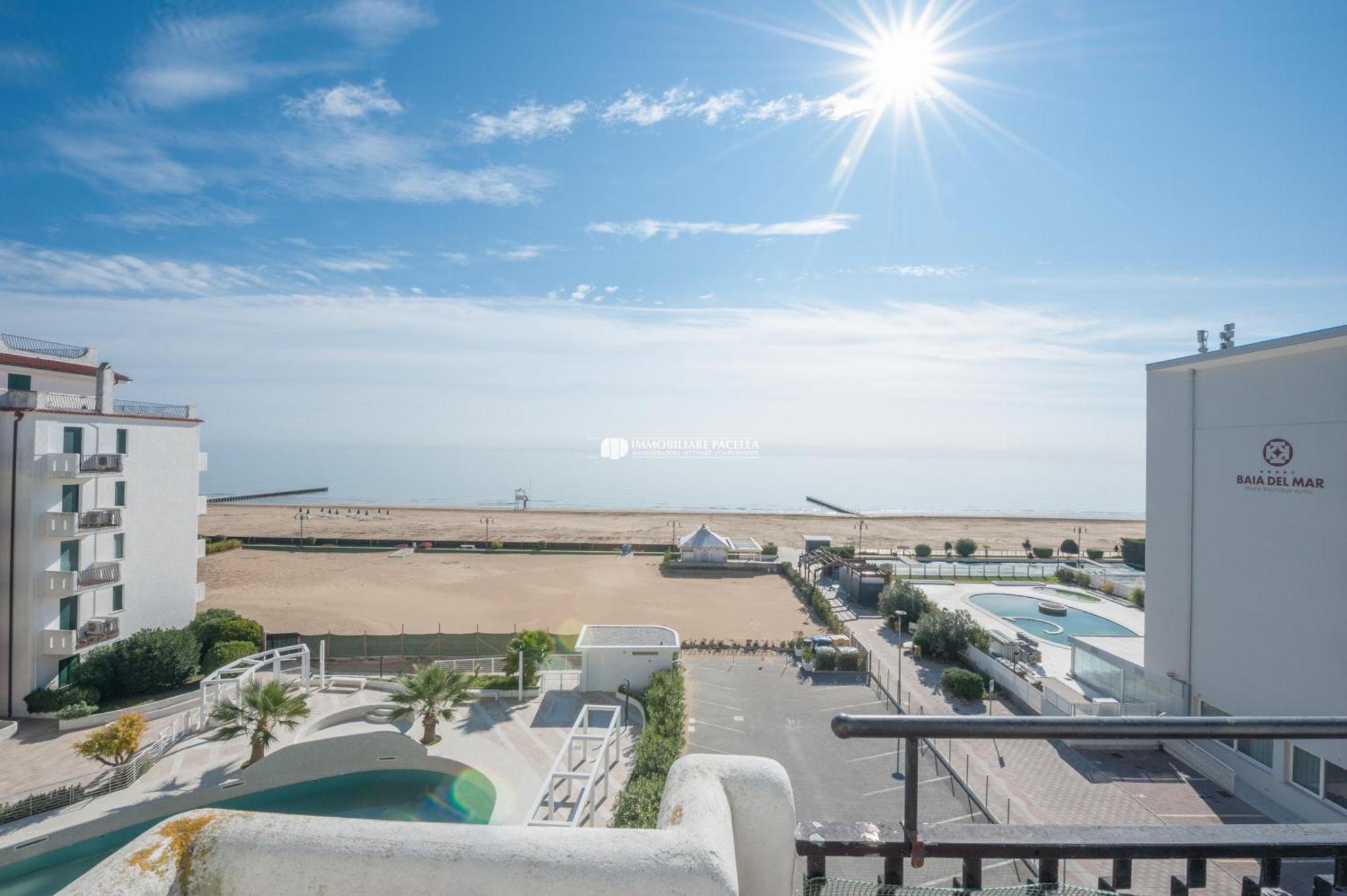 Residence El Palmar Da Colla Лідо-ді-Єзоло Екстер'єр фото